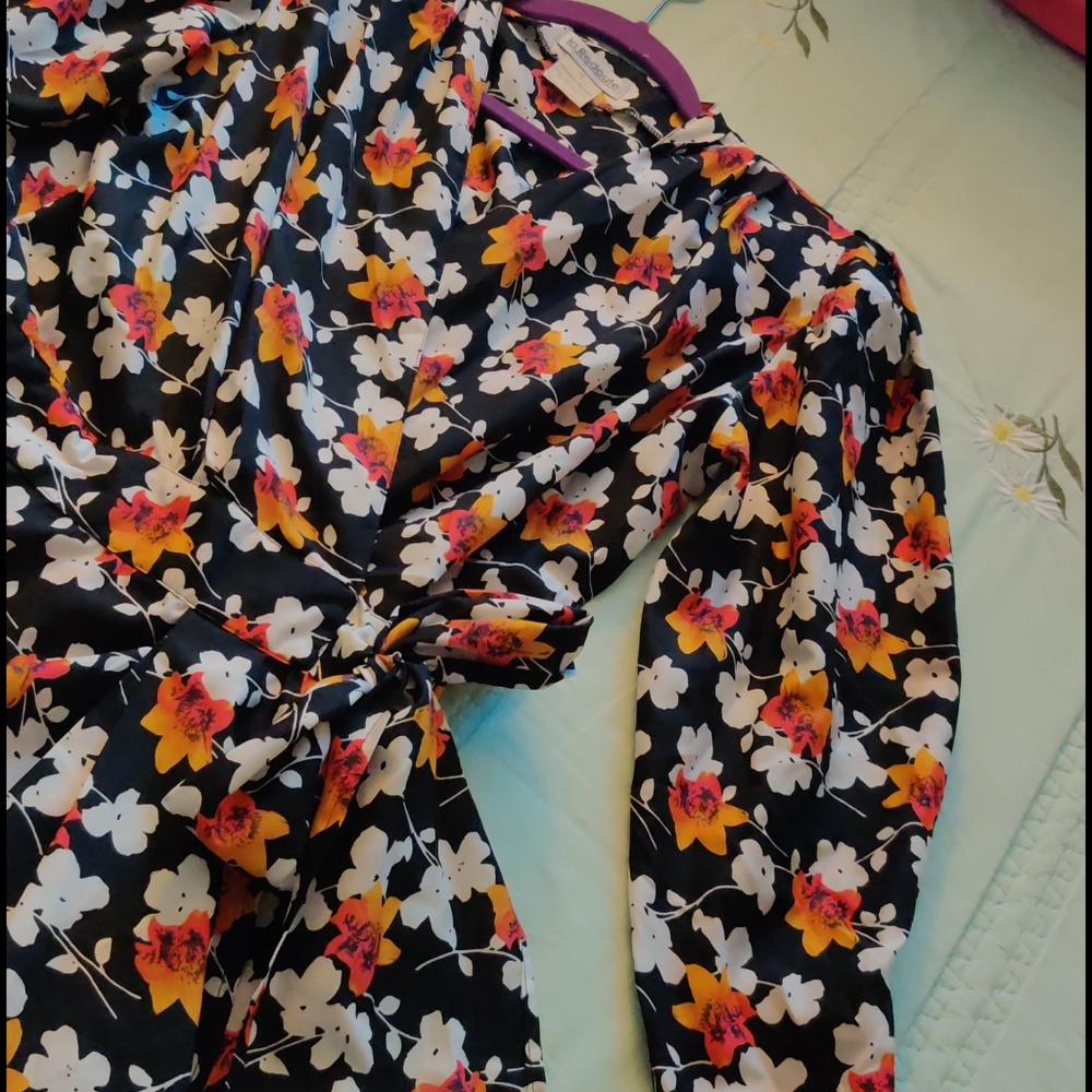 Dress - Picture 4 of 4